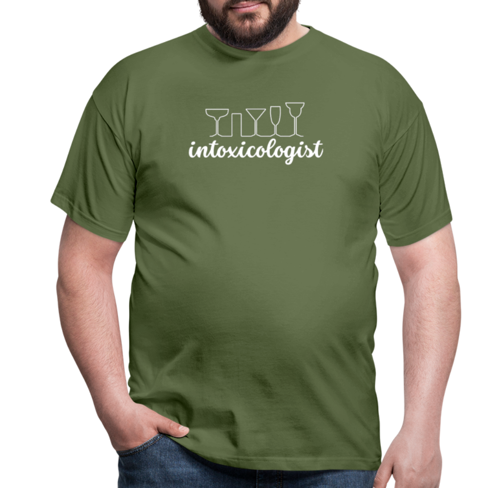 INTOXICOLOGIST - Herren T-Shirt - Militärgrün