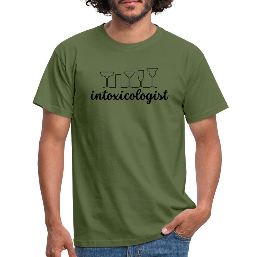 INTOXICOLOGIST - Herren T-Shirt - Militärgrün